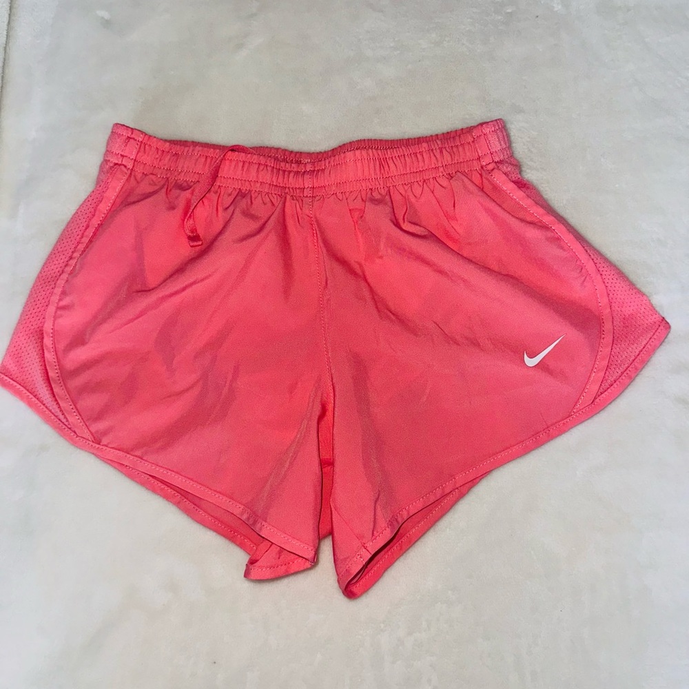 Nike girls Coral Athletic Shorts